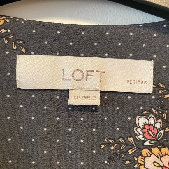 LOFT Floral Blouse - Picture 8 of 8
